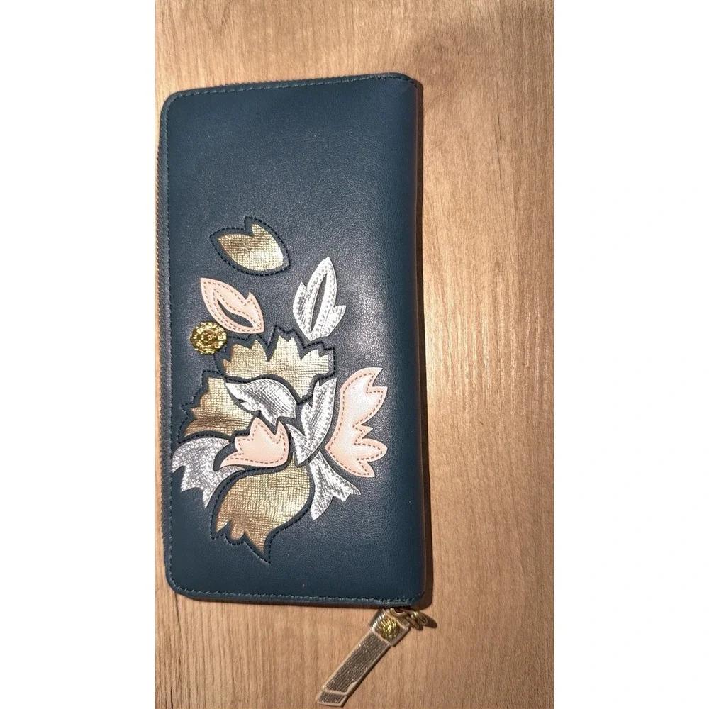 Anne Klein Silver and Gold Floral Print Wallet  NWT T